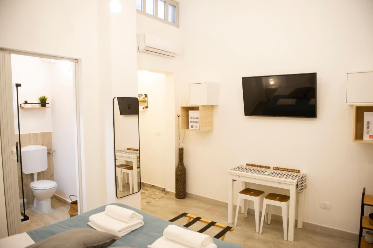 Casetta N.56 Smart & Mini Apartment Бари Экстерьер фото